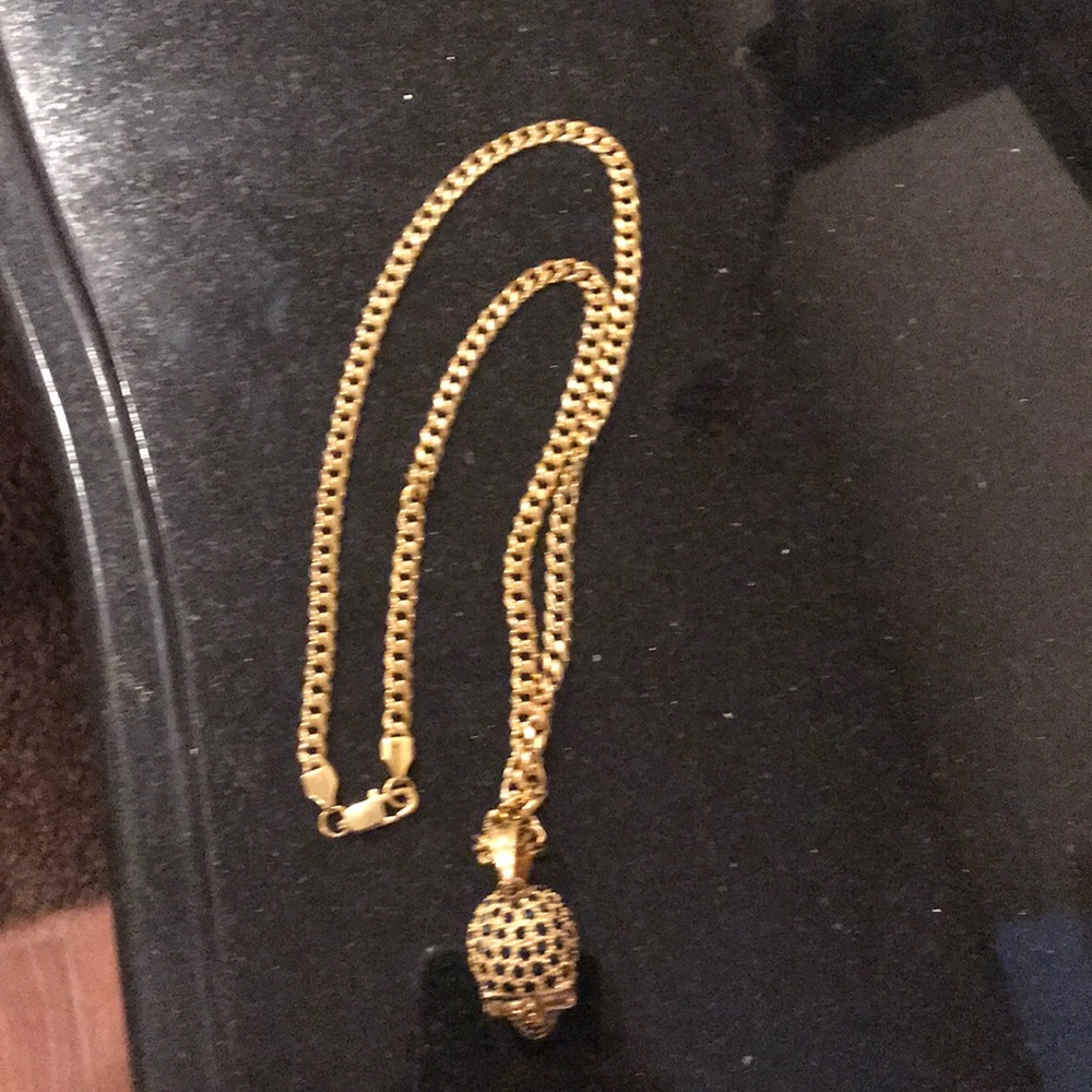 Stainless steel golden skull chain